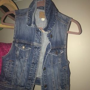American Eagle Jean Vest